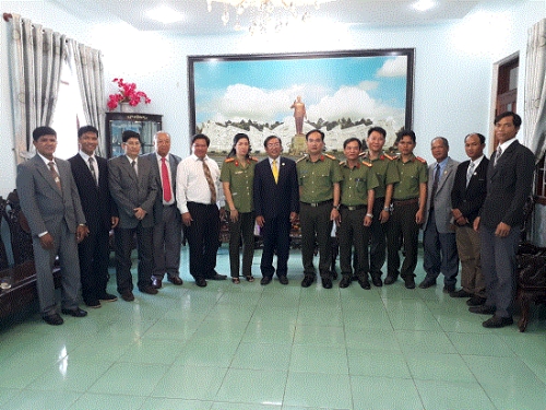 THƯỜNG TRỰC BAN CHẤP HÀNH ĐẾN THĂM VÀ LÀM VIỆC VỚI CƠ QUAN CHÍNH QUYỀN TẠI GIA LAI VÀ KON TUM, ĐỒNG THỜI THAM DỰ LỄ RA MẮT CỦA HỘI THÁNH BÁP-TÍT TẠI HUYỆN KRONG PA.